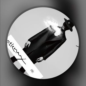 Meet your Posher, Yue